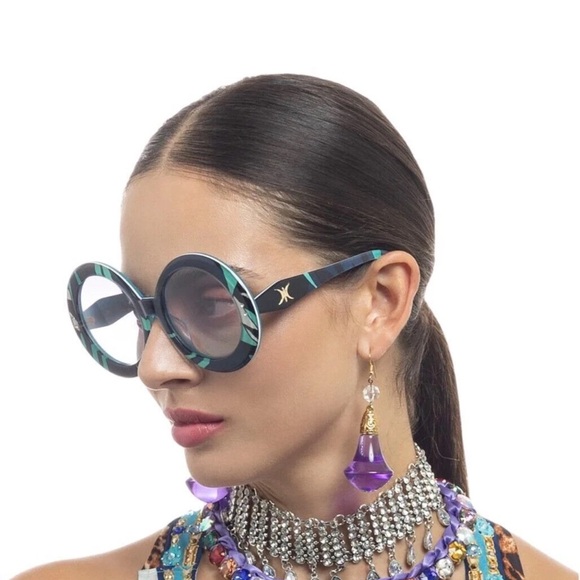 CAMILLA “Editor in Chief” xl oversized oval Vividly Venice  display picture 3